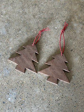 Load image into Gallery viewer, Wooden Christmas tree Baubles