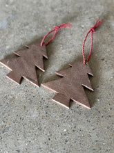 Load image into Gallery viewer, Wooden Christmas tree Baubles