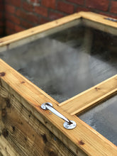 Load image into Gallery viewer, Boxington Solid Wood Cold Frame