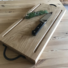 Load image into Gallery viewer, Oak BBQ/Carving Board - Willow Leaf Gifts